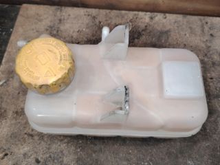 bontott RENAULT KANGOO Kiegyenlítő Tartály