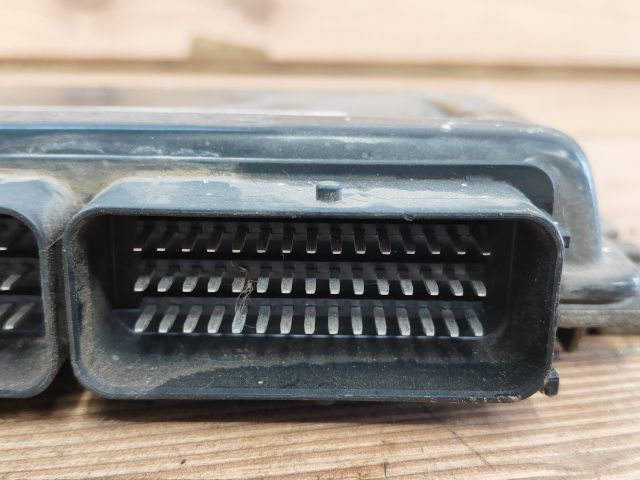 bontott RENAULT KANGOO Motorvezérlő