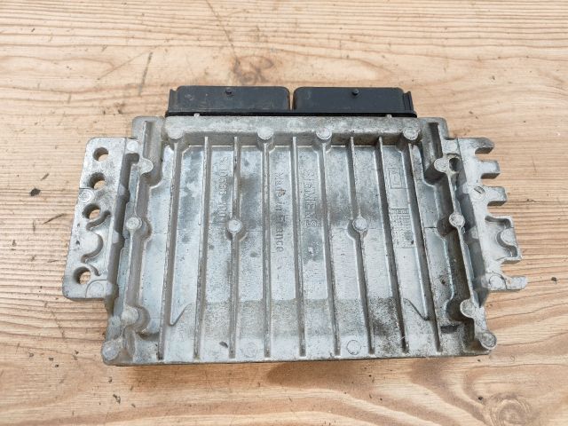 bontott RENAULT KANGOO Motorvezérlő