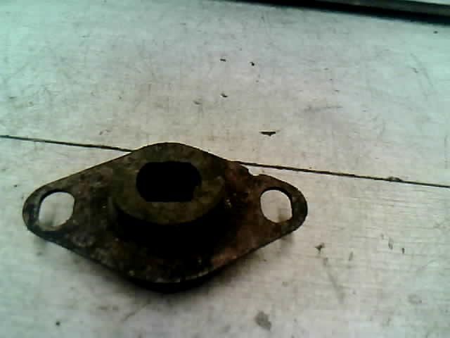 bontott RENAULT KANGOO Váltó Tartó Bak (Pozíciófüggetlen)