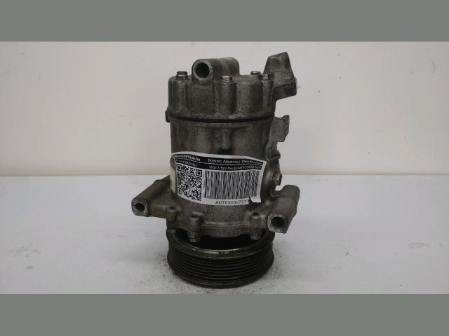 bontott RENAULT KANGOO Klímakompresszor