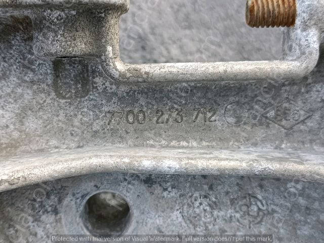 bontott RENAULT KANGOO Generátor Tartó Bak