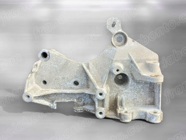 bontott RENAULT KANGOO Generátor Tartó Bak