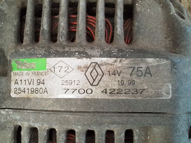 bontott RENAULT KANGOO Generátor