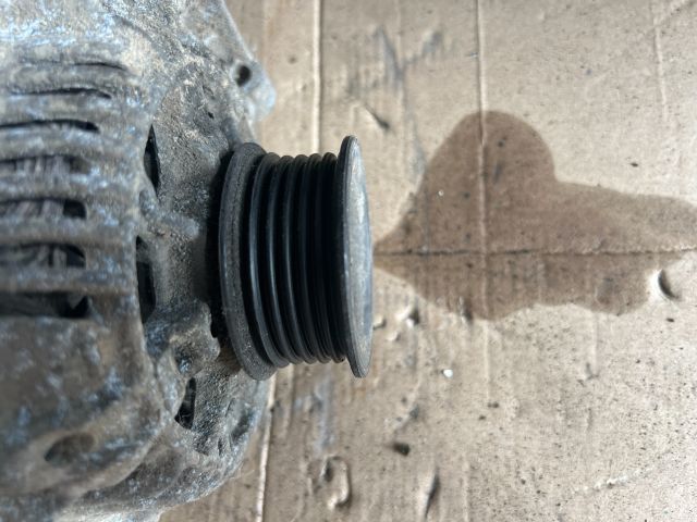 bontott RENAULT KANGOO Generátor