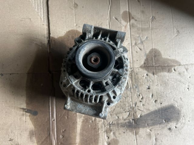 bontott RENAULT KANGOO Generátor