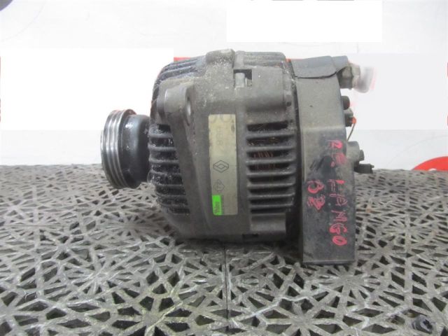 bontott RENAULT KANGOO Generátor