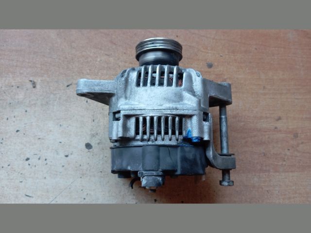 bontott RENAULT KANGOO Generátor