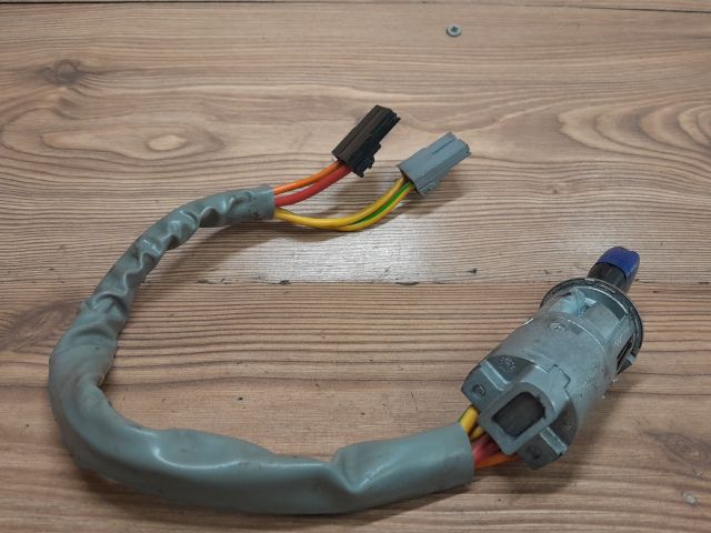 bontott RENAULT KANGOO Gyújtáskapcsoló