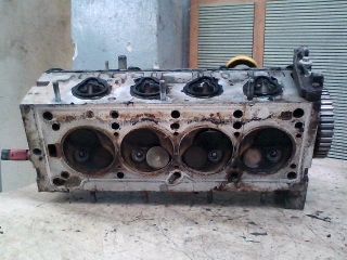 bontott RENAULT KANGOO Hengerfej