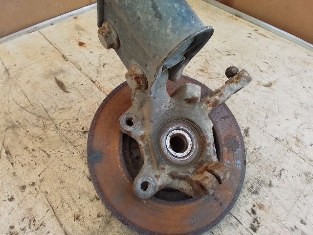 bontott RENAULT KANGOO Jobb első Csonkállvány Kerékaggyal