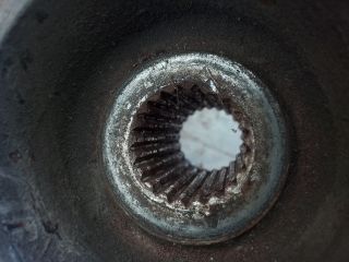 bontott RENAULT KANGOO Jobb első Csonkállvány Kerékaggyal