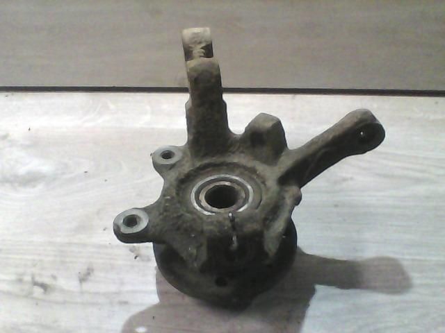 bontott RENAULT KANGOO Jobb első Csonkállvány Kerékaggyal