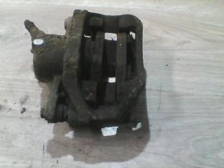 bontott RENAULT KANGOO Jobb első Féknyereg Munkahengerrel