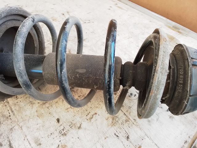 bontott RENAULT KANGOO Jobb első Gólyaláb (Lengécsillapító, Rugó)