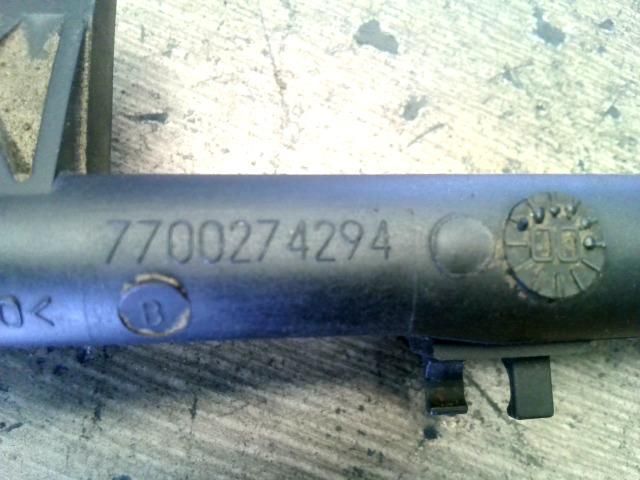 bontott RENAULT KANGOO Porlasztó Sor / Híd