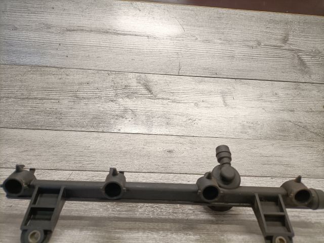 bontott RENAULT KANGOO Porlasztó Sor / Híd