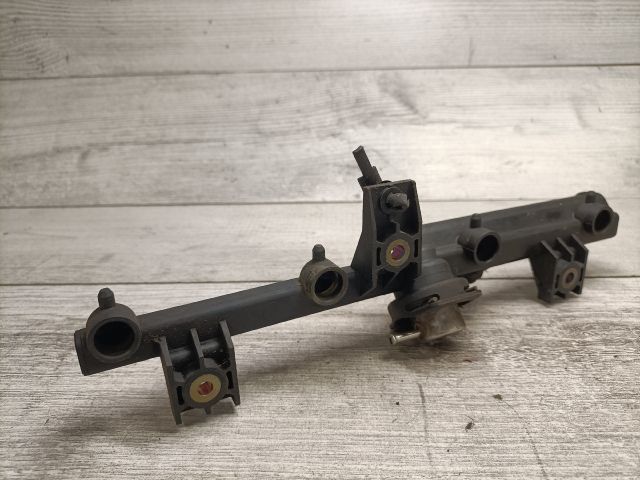 bontott RENAULT KANGOO Porlasztó Sor / Híd