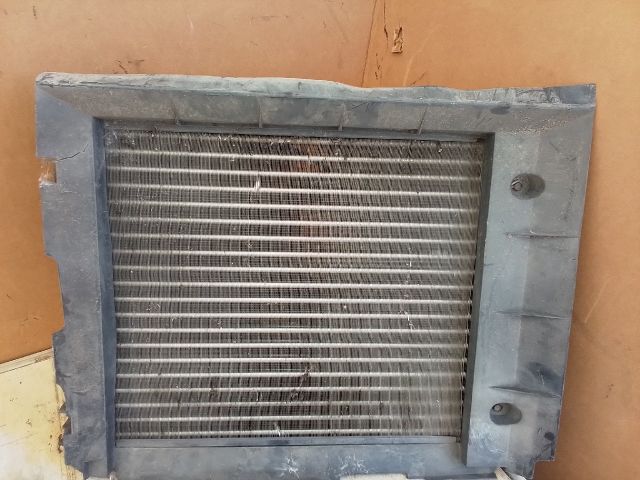 bontott RENAULT KANGOO Vízhűtő Radiátor (Nem klímás)