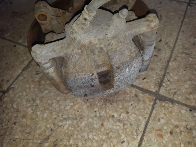 bontott RENAULT KANGOO Bal első Csonkállvány Kerékaggyal