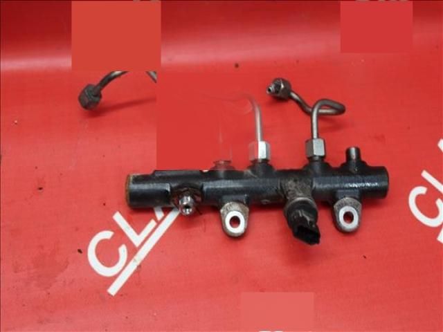 bontott RENAULT KANGOO Porlasztó Sor / Híd