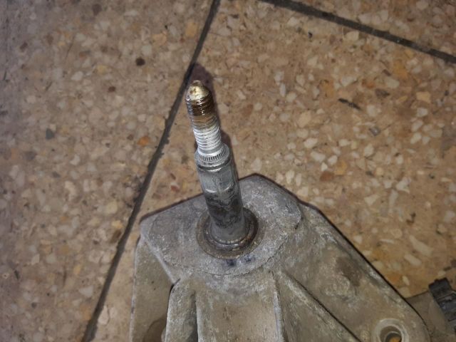 bontott RENAULT KANGOO Váltó Tartó Bak (Pozíciófüggetlen)