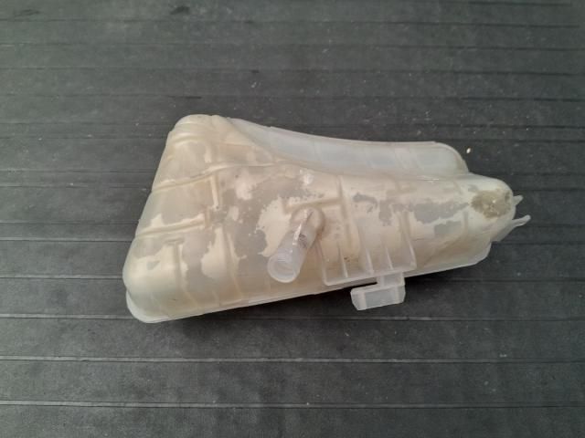 bontott RENAULT KANGOO Kiegyenlítő Tartály