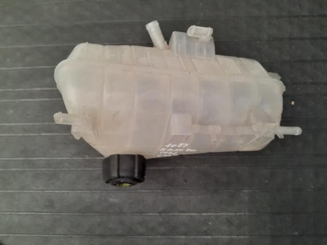 bontott RENAULT KANGOO Kiegyenlítő Tartály
