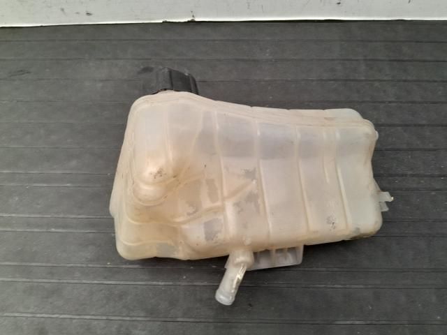 bontott RENAULT KANGOO Kiegyenlítő Tartály