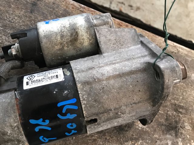 bontott RENAULT KANGOO Önindító