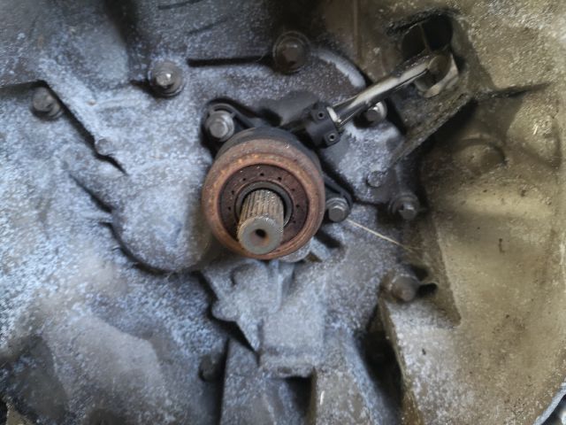 bontott RENAULT KANGOO Váltó (Mechanikus)