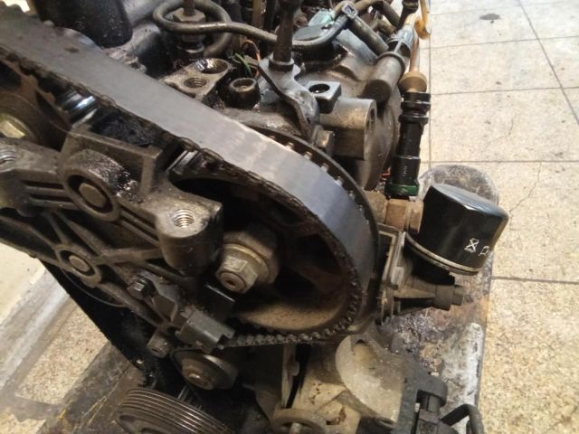 bontott RENAULT KANGOO Motor (Fűzött blokk hengerfejjel)