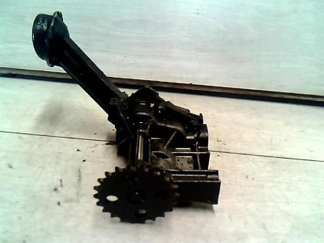 bontott RENAULT KANGOO Olajszivattyú