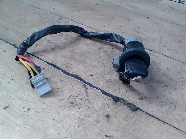 bontott RENAULT KANGOO Gyújtáskapcsoló