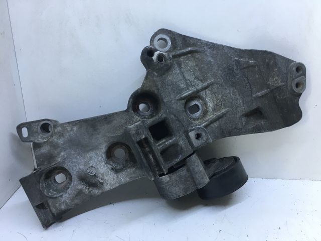 bontott RENAULT KANGOO Generátor Tartó Bak