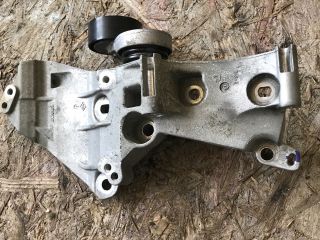 bontott RENAULT KANGOO Generátor Tartó Bak