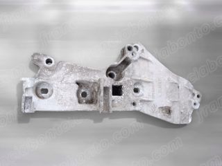 bontott RENAULT KANGOO Generátor Tartó Bak