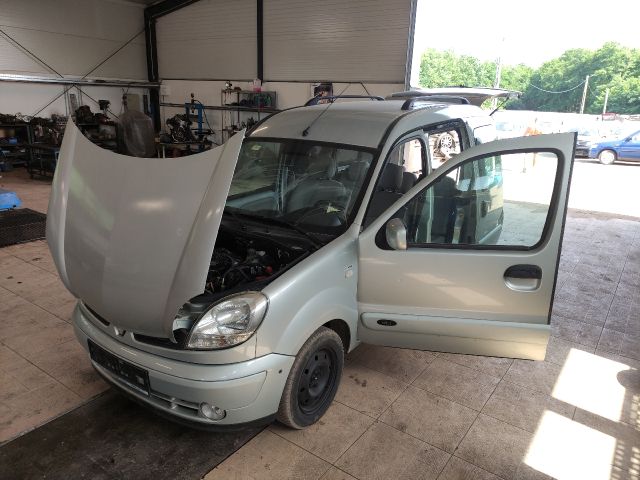 bontott RENAULT KANGOO Homlokfal (Üres lemez)