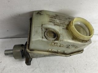 bontott RENAULT KANGOO Főfékhenger