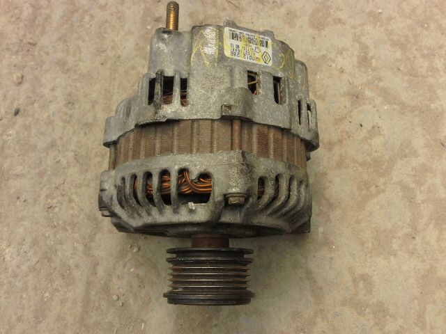 bontott RENAULT KANGOO Generátor