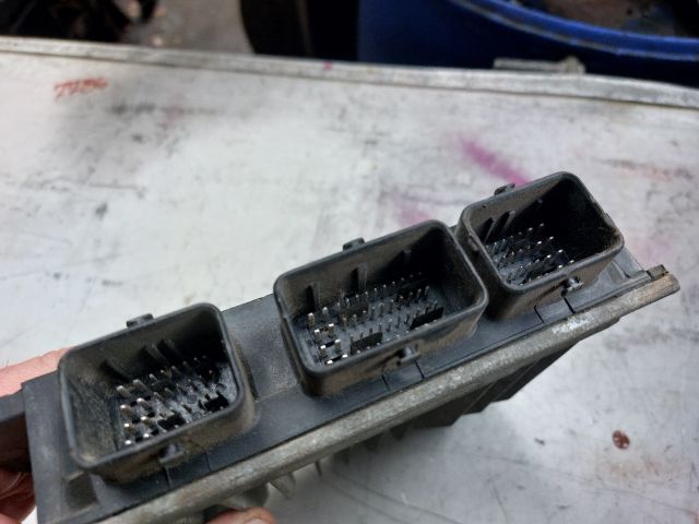 bontott RENAULT KANGOO Motorvezérlő