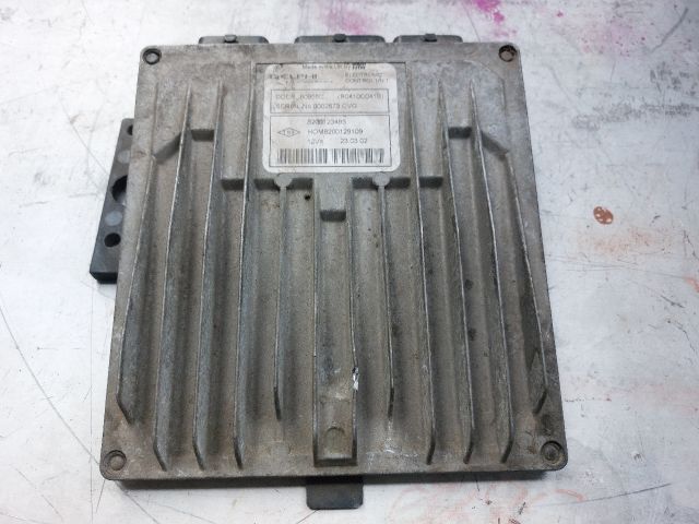 bontott RENAULT KANGOO Motorvezérlő