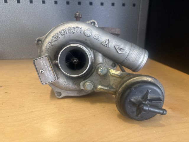 bontott RENAULT KANGOO Turbó