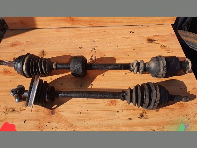 bontott RENAULT KANGOO Bal Féltengely