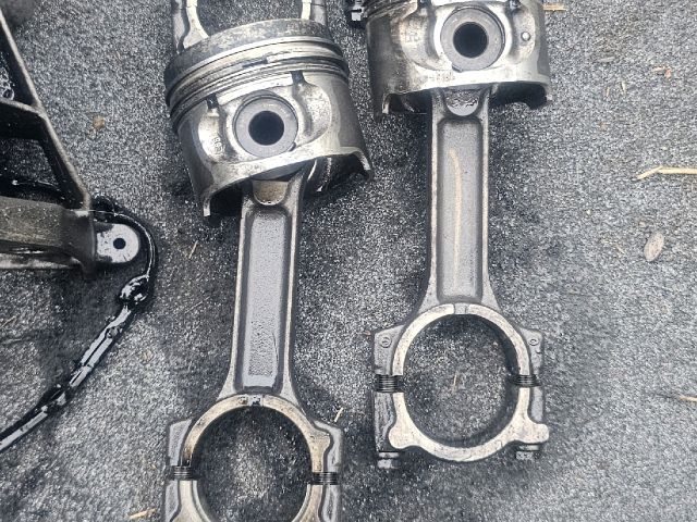 bontott RENAULT KANGOO Dugattyú és Hajtókar