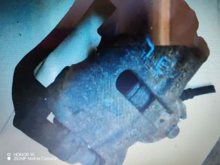 bontott RENAULT KANGOO Jobb első Féknyereg Munkahengerrel