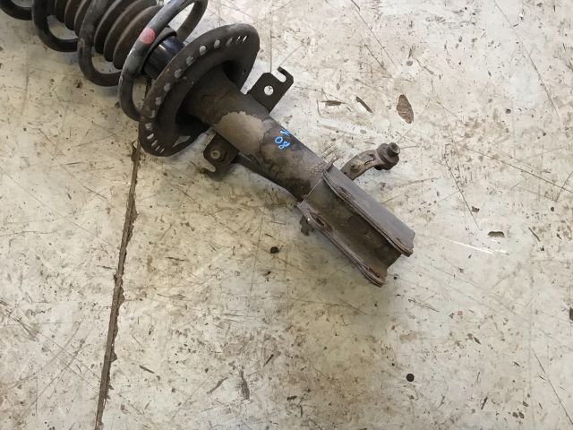 bontott RENAULT KANGOO Jobb első Gólyaláb (Lengécsillapító, Rugó)