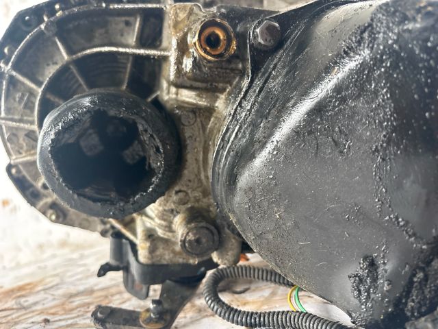 bontott RENAULT KANGOO Váltó (Mechanikus)