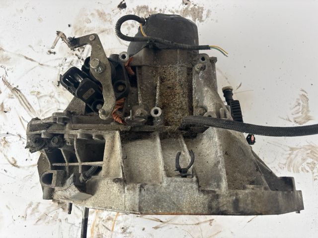 bontott RENAULT KANGOO Váltó (Mechanikus)