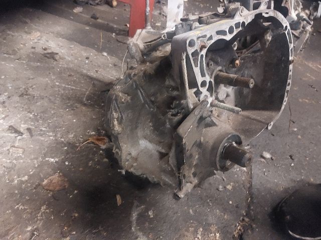 bontott RENAULT KANGOO Váltó (Mechanikus)